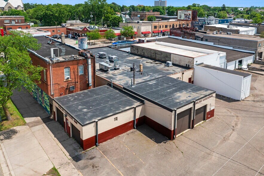 More Photos Of 755 N Snelling Ave N, Saint Paul Storefront For Lease