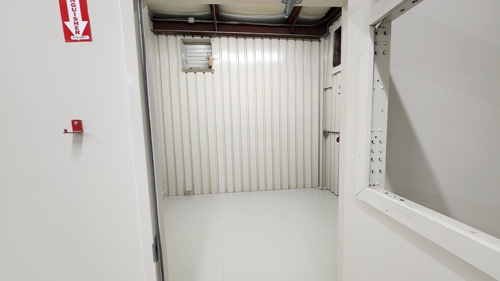 More Photos Of 272 E Kemper Rd, Loveland Industrial For Lease