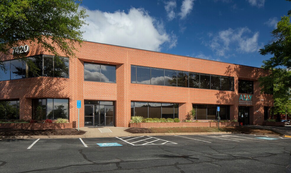 More Photos Of 7420 Fullerton Rd, Springfield Flex For Lease