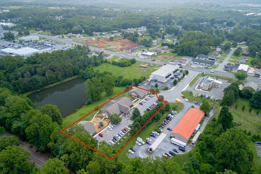 More Photos Of 1071 Woodberry Square Pl, Lynchburg Office For Sale