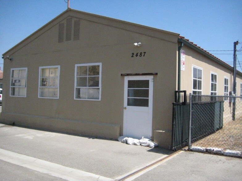 Primary Photo Of 2487-2489 Alvarado St, Oxnard Warehouse For Lease