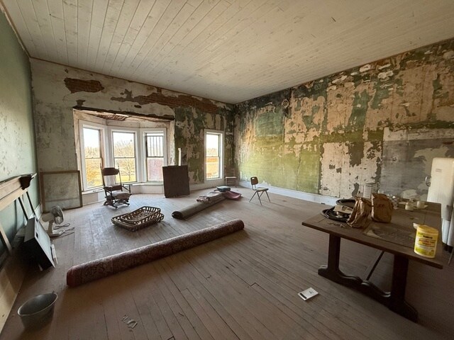 More Photos Of 206 S Main St, Stella Storefront Retail Office For Sale