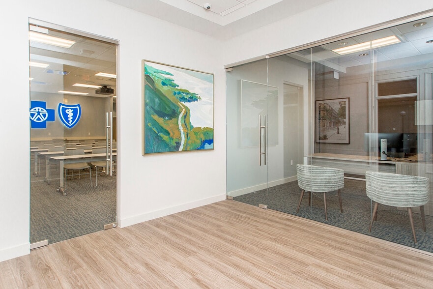 More Photos Of 1340 Poydras St, New Orleans Office For Lease