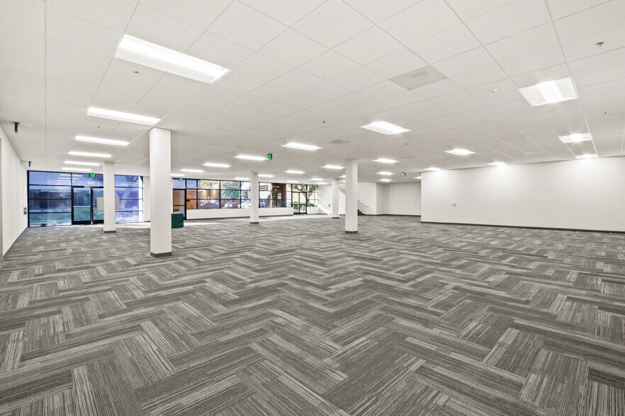 More Photos Of 4155-4165 E La Palma Ave, Anaheim Research And Development For Sale