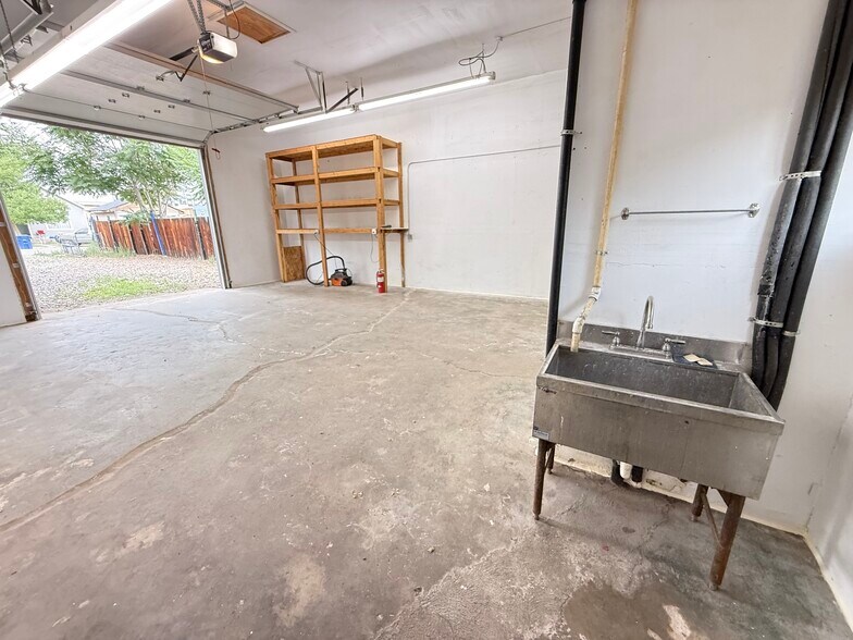More Photos Of 1460 Chase St, Lakewood Warehouse For Lease