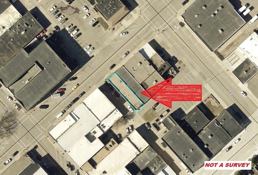 More Photos Of 1018 3rd Ave, Worthington General Retail For Sale