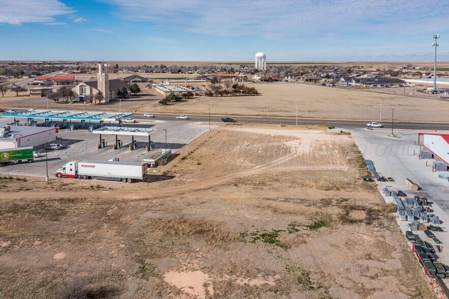 More Photos Of 2410 Perryton Pky, Pampa Land For Sale