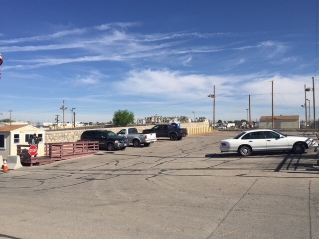 More Photos Of 1430 Vanderbilt Dr, El Paso Warehouse For Lease
