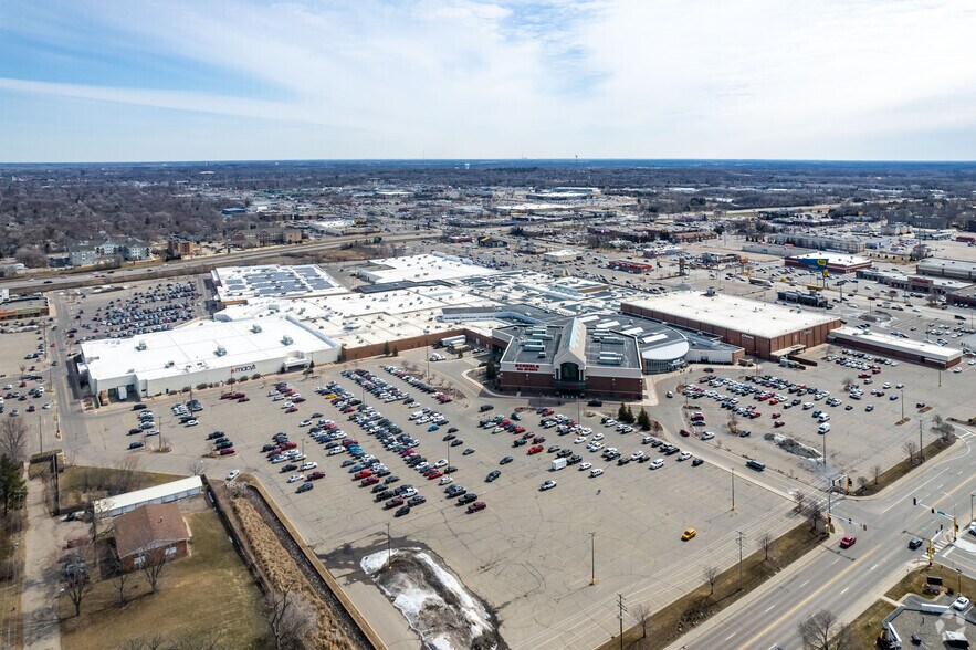 More Photos Of 4101 W Division St, Saint Cloud Coworking Space