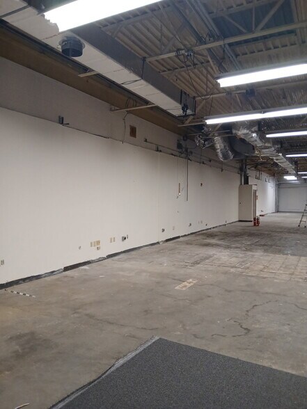 More Photos Of 151-167 John Downey Dr, New Britain Industrial For Sale