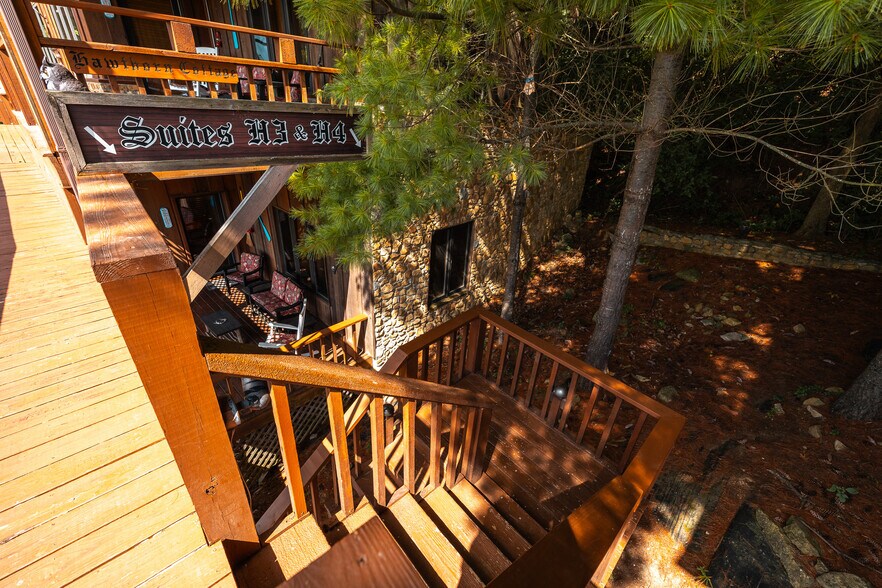 More Photos Of 1 Tara Point, Grafton Hotel For Sale