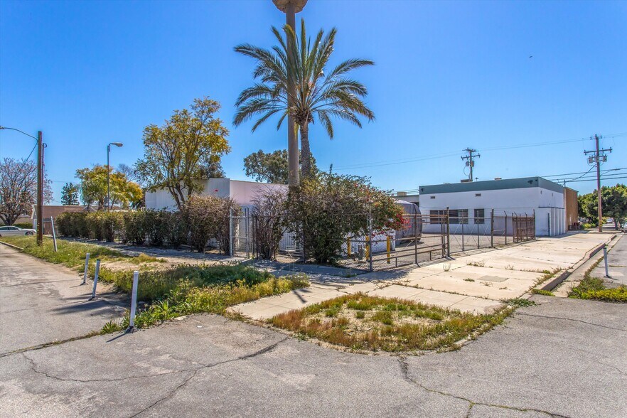 More Photos Of 358 N 6th St, Colton Warehouse For Sale