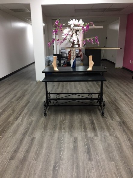 More Photos Of 120 S Market St, Madison Storefront Retail Residential For Sale