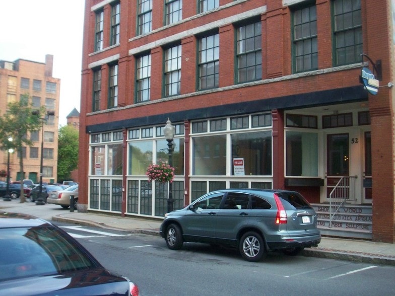 More Photos Of 52 Wingate St, Haverhill Storefront Retail Office For Lease