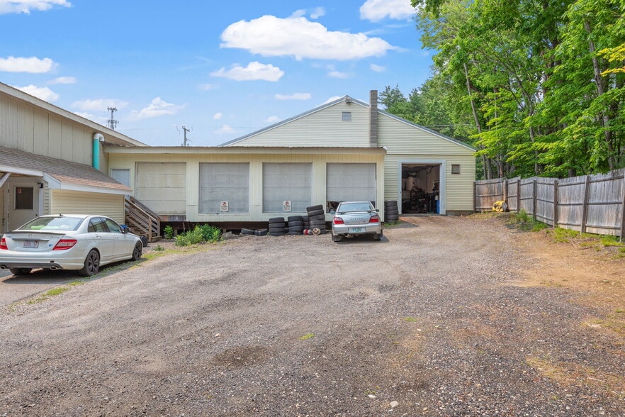 More Photos Of 313 Route 125, Brentwood Light Distribution For Lease