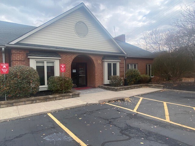 More Photos Of 10 Grove St, Pittsford Office For Lease