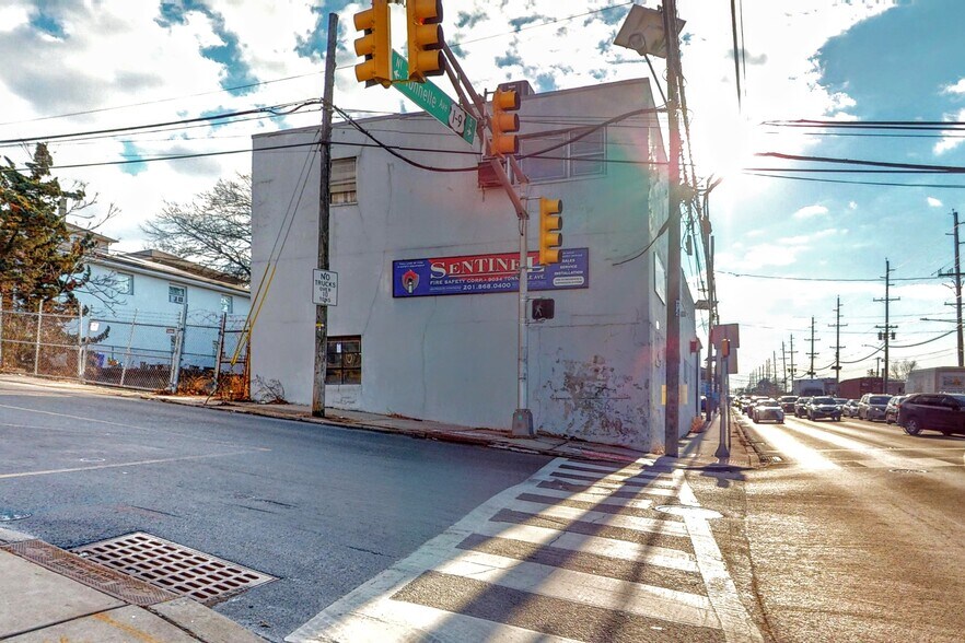 More Photos Of 9034 Tonnelle Ave, North Bergen Industrial For Sale