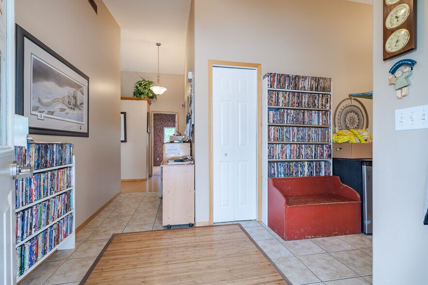 More Photos Of PT SE 10-50-2 W4, Blackfoot Trailer Camper Park For Sale