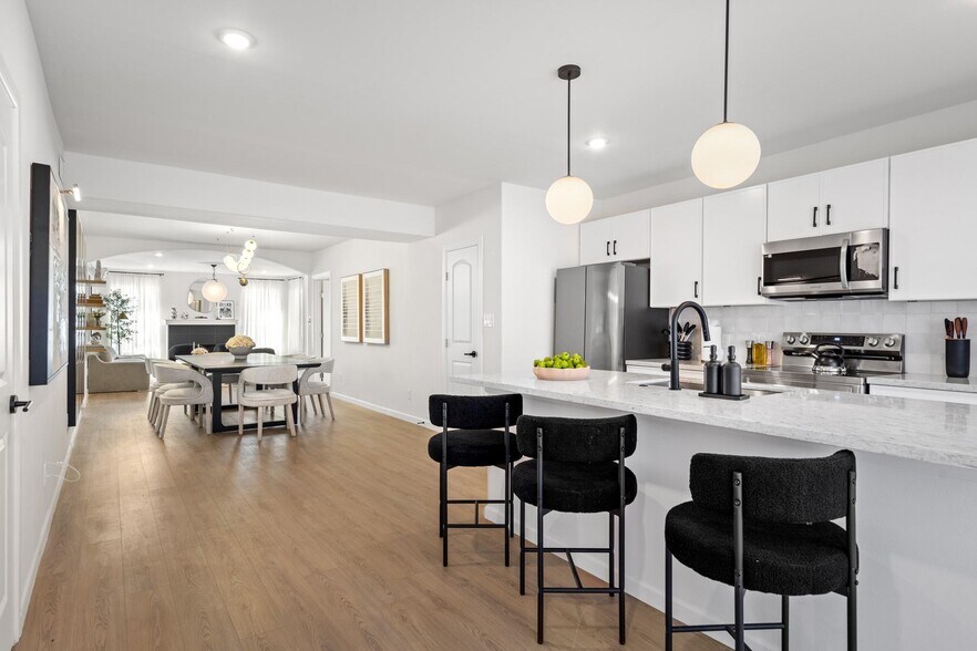 More Photos Of , Houston Multifamily For Sale