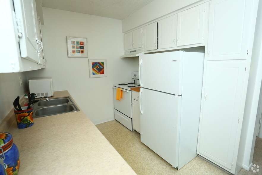 More Photos Of 308 Van Buren St, Jackson Apartments For Sale