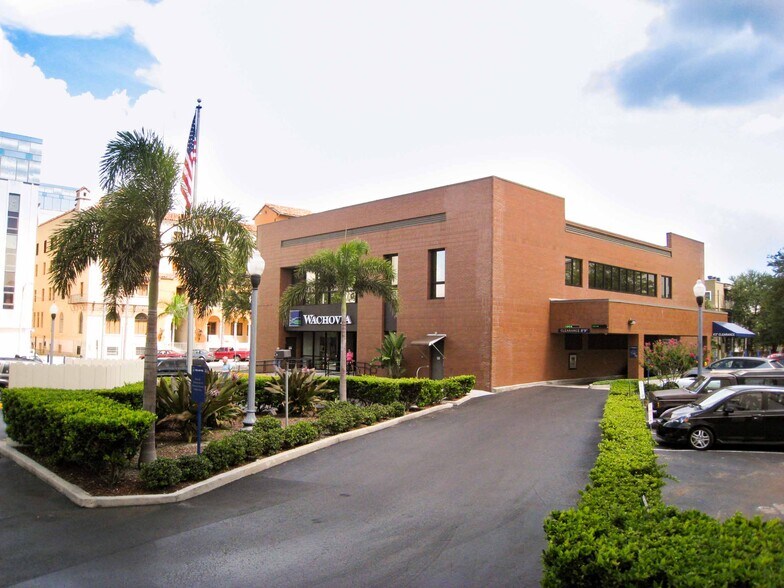 More Photos Of 125 5th St S, Saint Petersburg Office Residential For Lease
