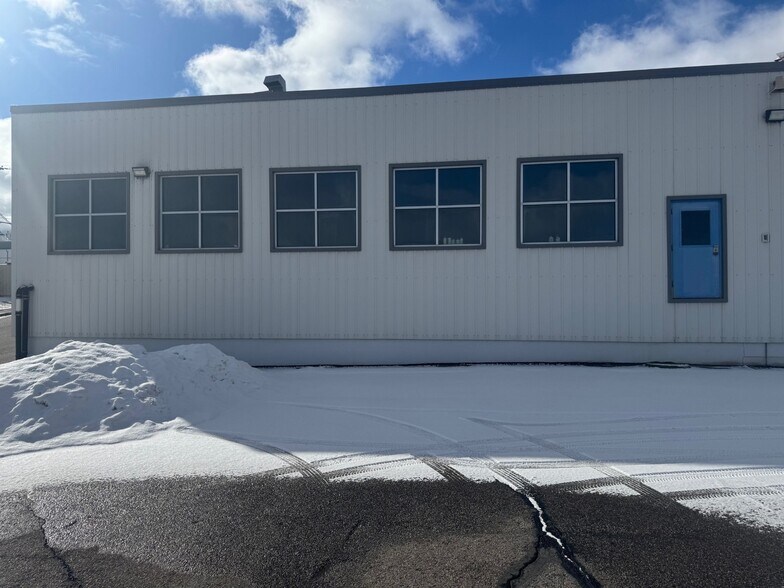 Primary Photo Of 700 Northgate Mile, Idaho Falls Auto Dealership For Lease