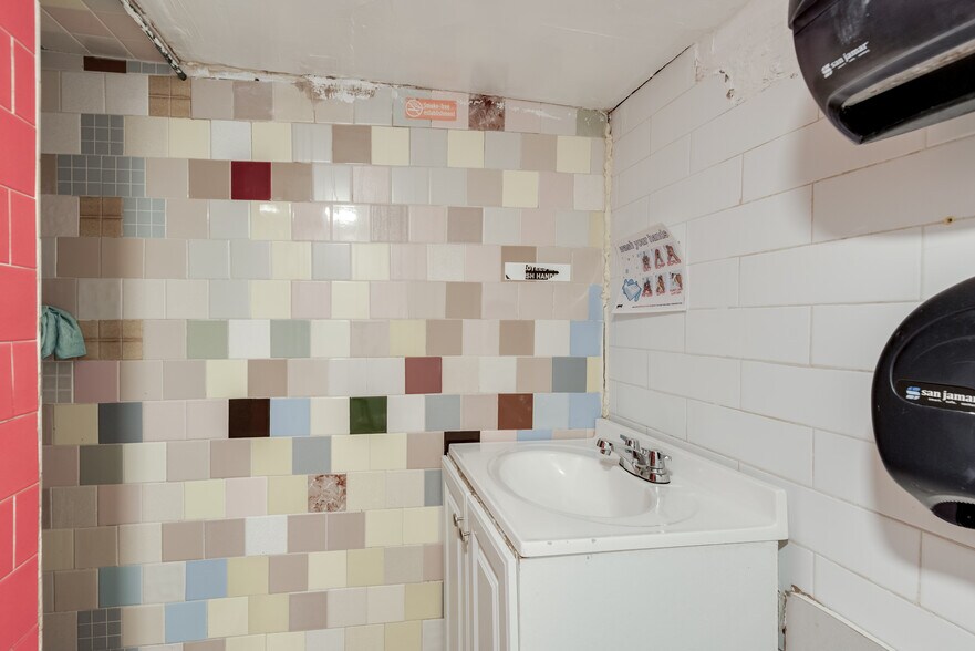 More Photos Of 1228 Flatbush Ave, Brooklyn Storefront Retail Residential For Sale