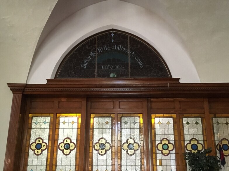 More Photos Of 516 Park Ave, Mechanicville Specialty For Sale