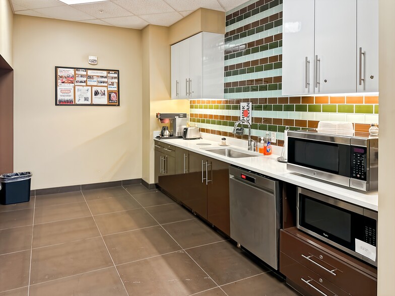 More Photos Of 1755 Telstar Dr, Colorado Springs Coworking Space