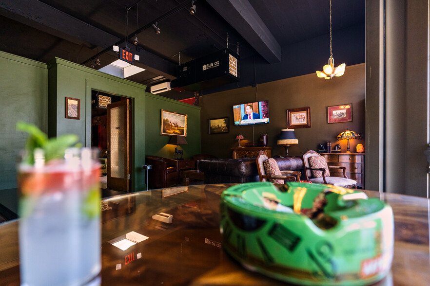 More Photos Of 81 Coxe Ave, Asheville Storefront Retail Office For Lease