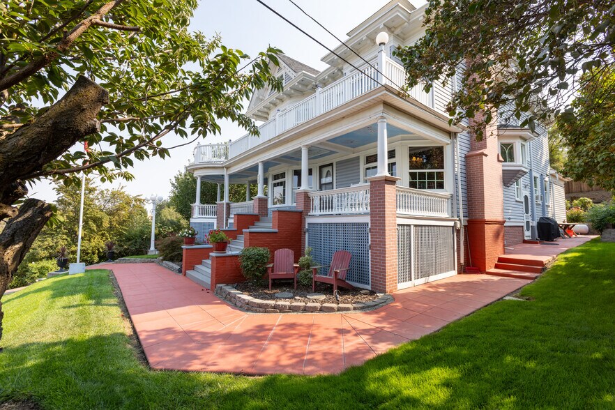 More Photos Of 620 Davis St, Wasco Specialty For Sale