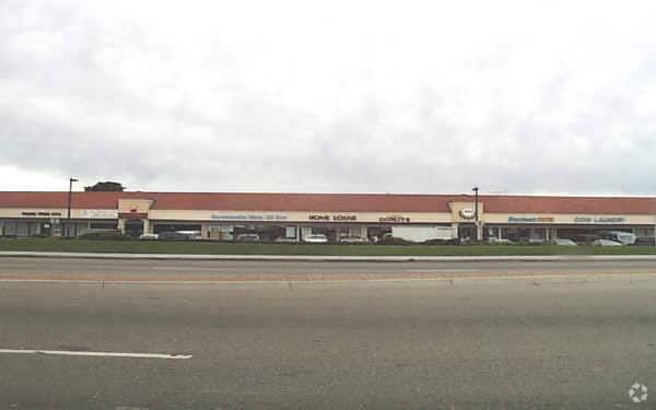 More Photos Of 2631-2675 E Vineyard Ave, Oxnard Unknown For Lease