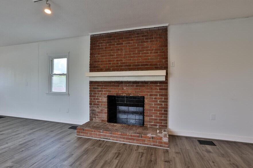 More Photos Of 7197 Paddison Rd, Cincinnati Daycare Center For Sale