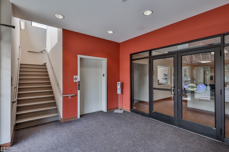 More Photos Of 1226-1232 W Green St, Allentown Flex For Lease