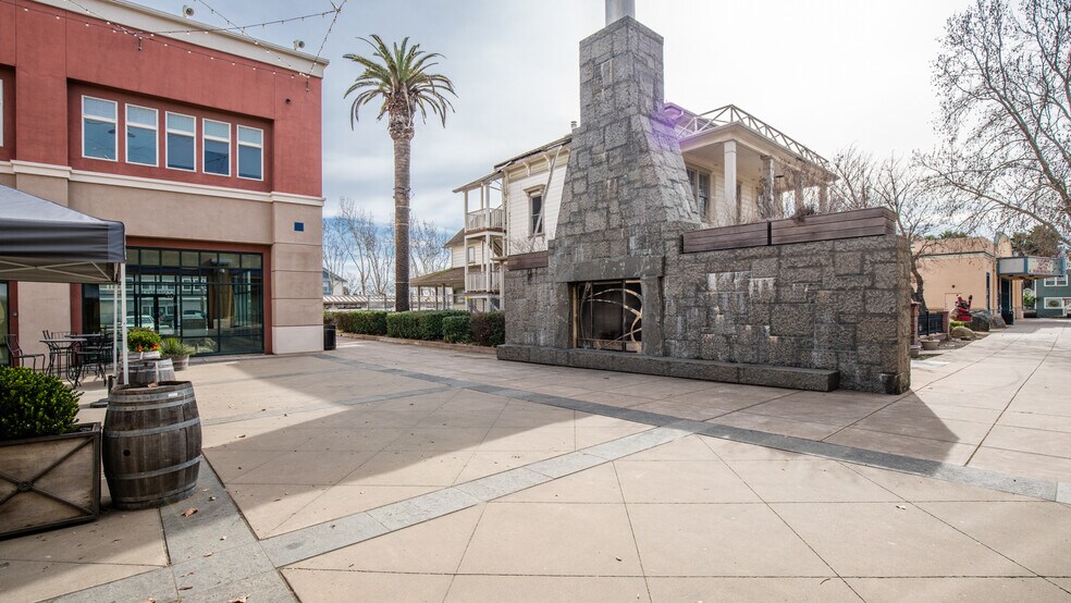 More Photos Of 700 Main St, Suisun City Storefront Retail Office For Sale