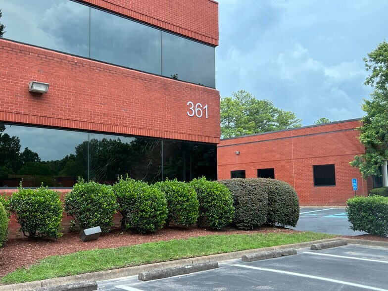 More Photos Of 361 Southport Cir, Virginia Beach Unknown For Lease