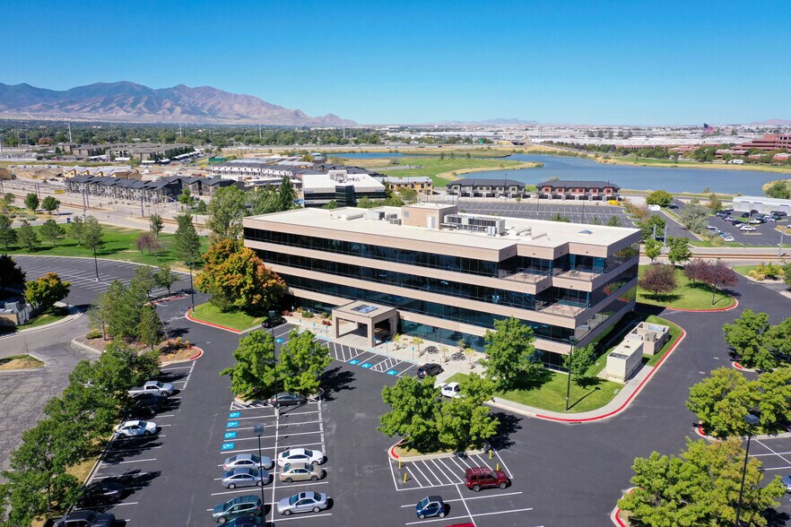 More Photos Of 2835 Decker Lake Dr, Salt Lake City Office For Lease