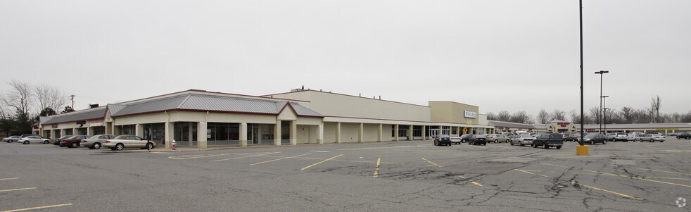 Primary Photo Of 34400-34750 Vine St, Willowick Unknown For Lease