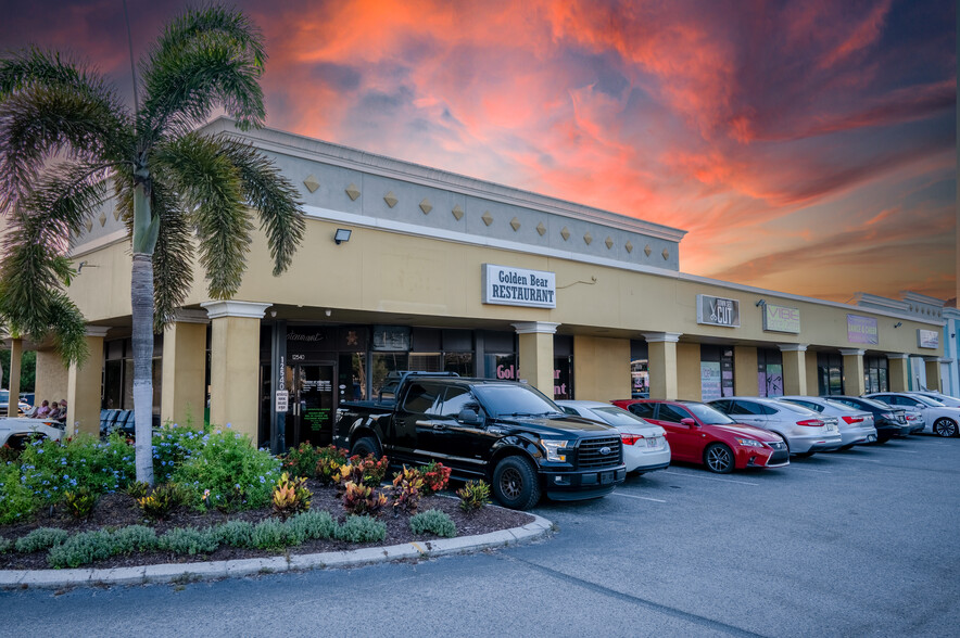 Primary Photo Of 12500 Starkey Rd, Largo Unknown For Lease