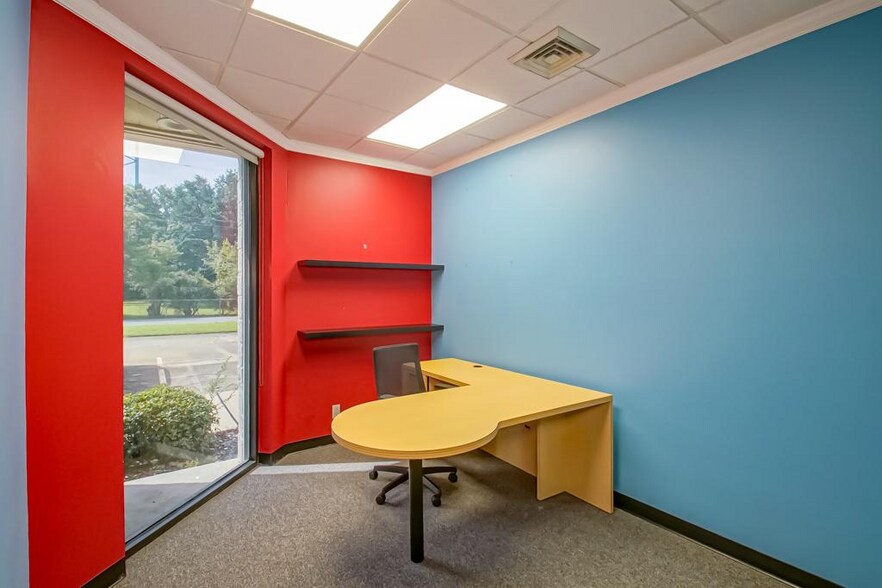 More Photos Of 805 Robin St/ 406 Airline Hwy, La Place Office For Sale