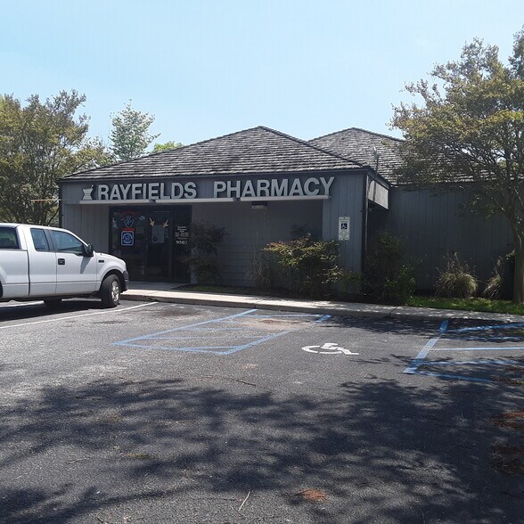 More Photos Of 9506 Hospital Ave, Nassawadox Medical For Sale