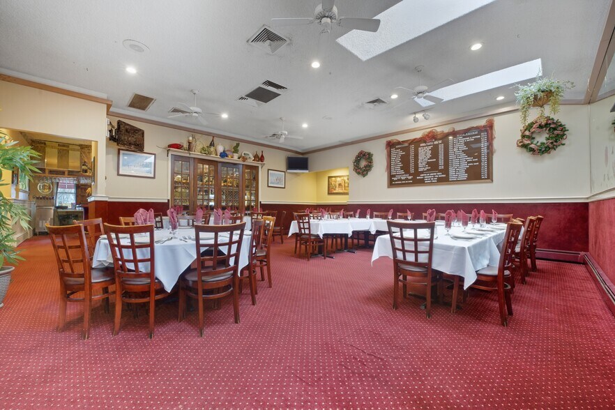 More Photos Of 410 Merrick Rd, Oceanside Restaurant For Sale