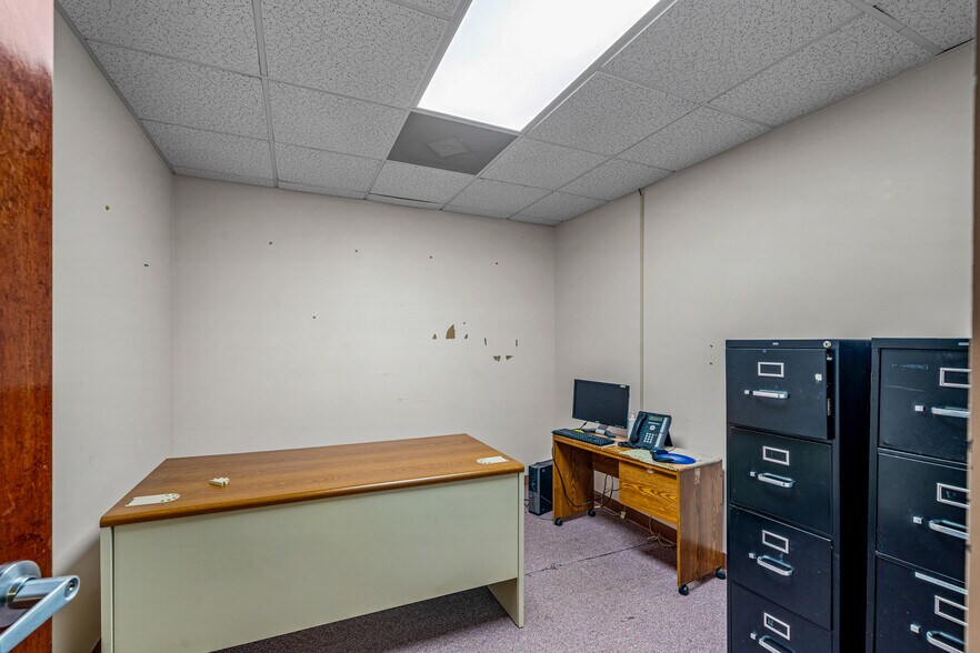 More Photos Of 15239 AL Highway 68, Crossville Medical For Sale