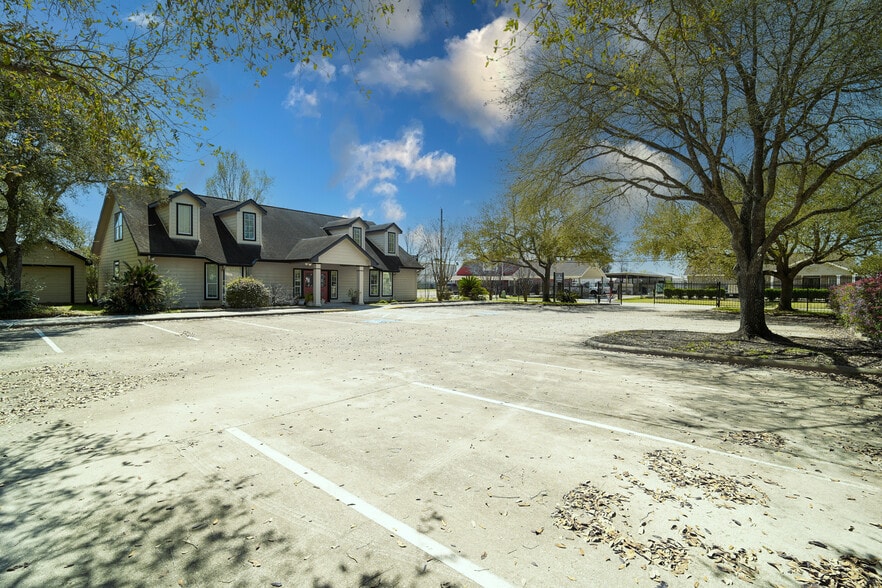 More Photos Of 12682 Shiloh Church Rd, Houston Office Residential For Sale