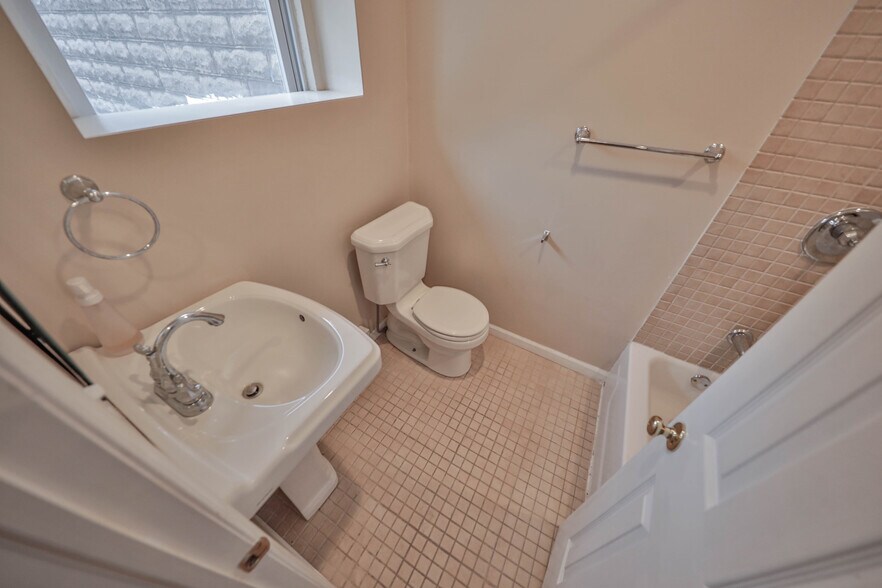 More Photos Of 153-155 Northampton St, Easton Apartments For Sale