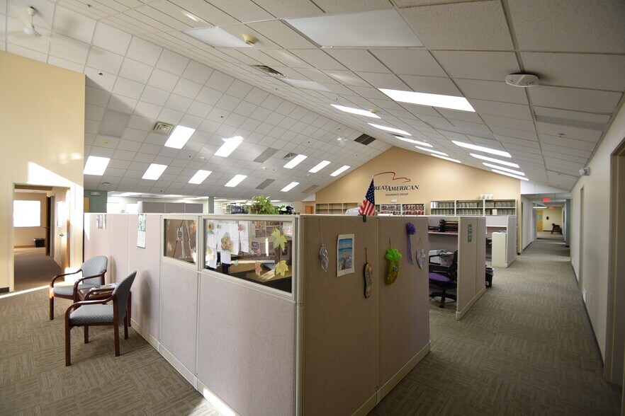More Photos Of 1402 43rd St S, Fargo Office For Lease