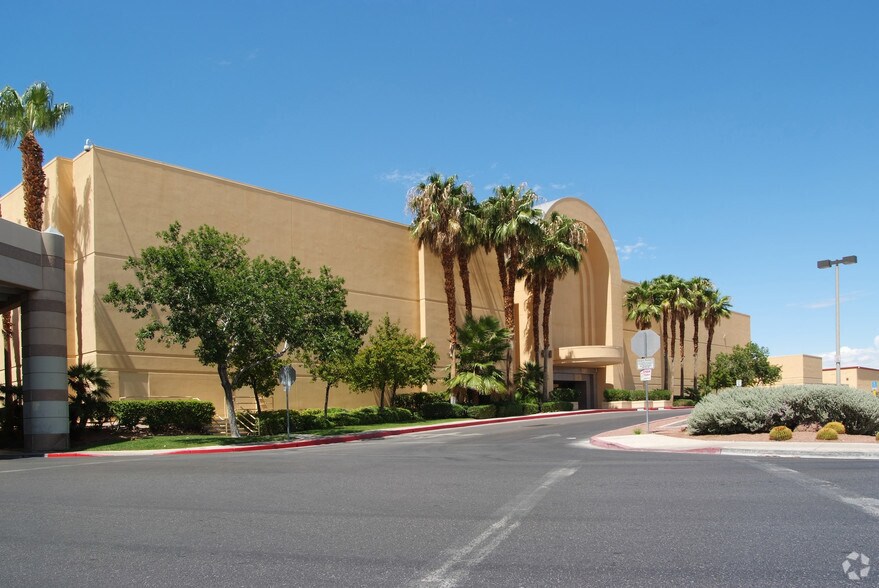 More Photos Of 3700 S Maryland Pky, Las Vegas Coworking Space