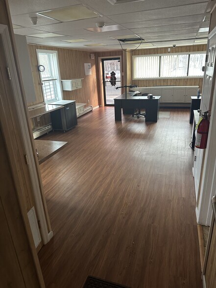 More Photos Of 879 W Jericho Tpke, Smithtown Land For Lease