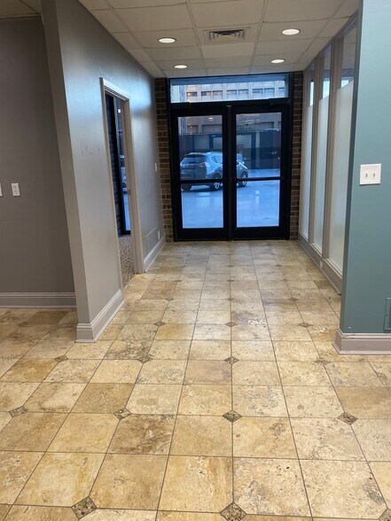 More Photos Of 700 E 8th St, Kansas City Apartments For Lease
