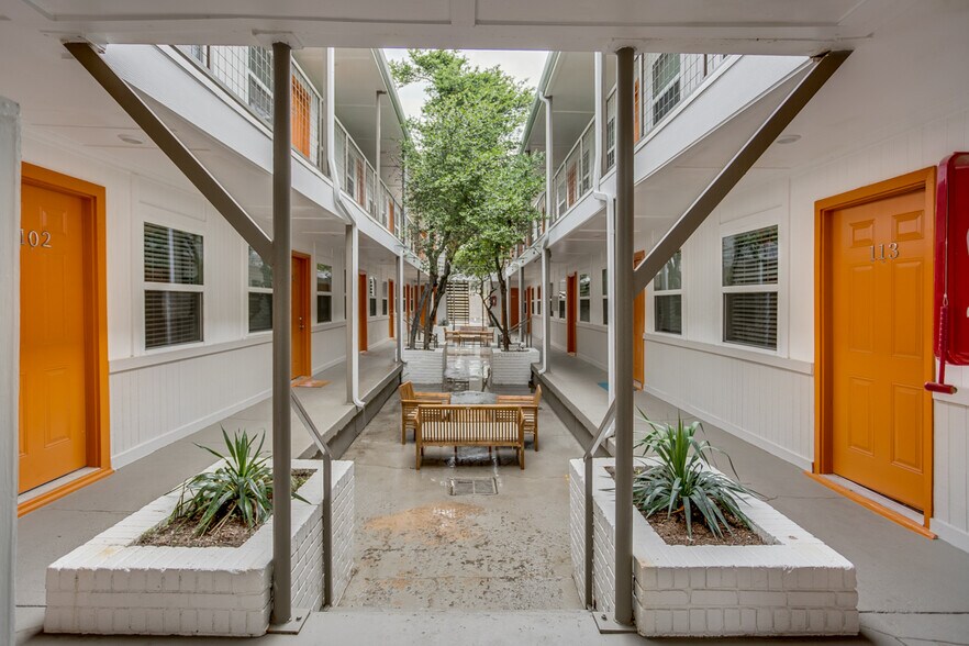 More Photos Of 4927 San Jacinto St, Dallas Apartments For Sale